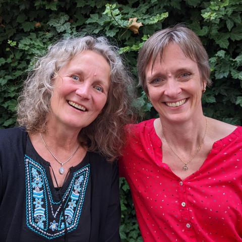 Erzählerinnen Sonja Sperber und Petra Weller